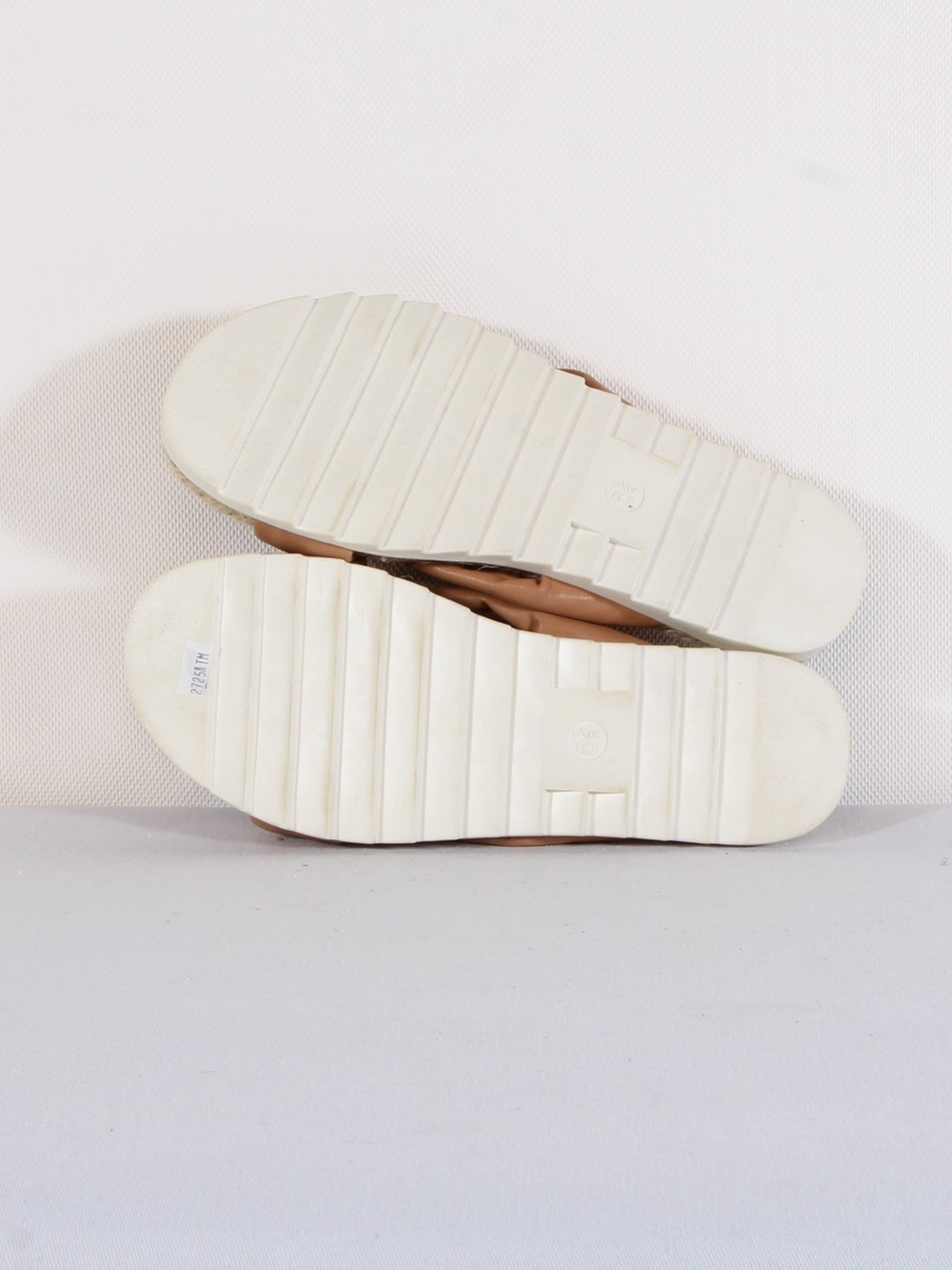 Universal Thread Dena Cognac Tan Knotted Slide Sandals NWT - Picture 8 of 9